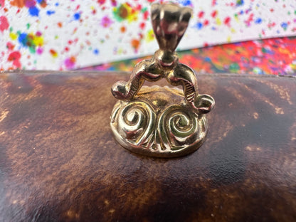 Antique 9ct Yellow Gold Fob