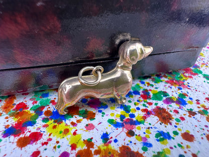 Vintage 9ct Dachshund Dog Charm