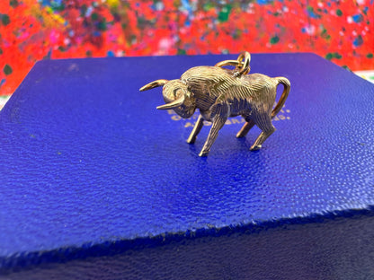 14ct Bull Charm