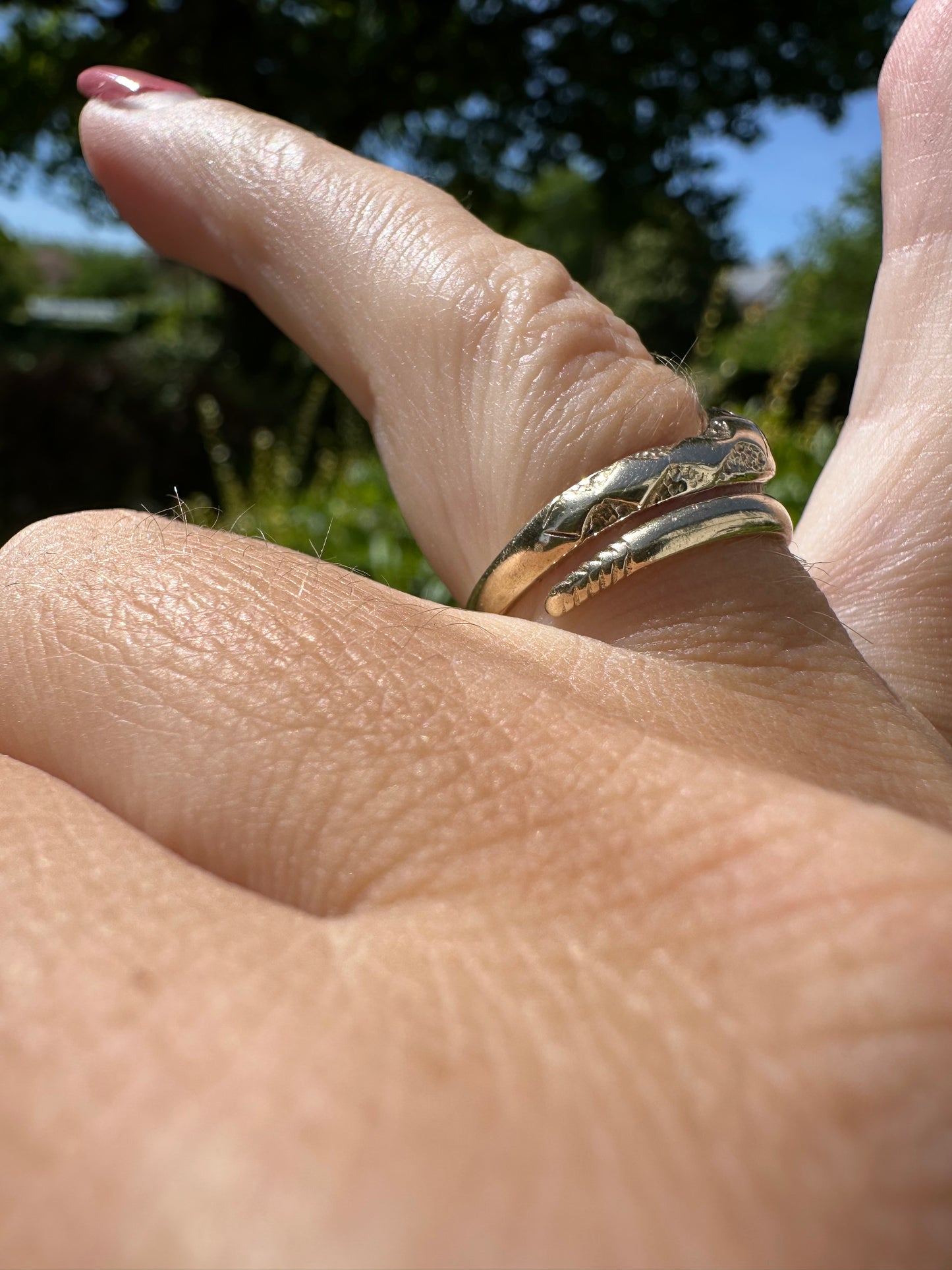 Vintage 9ct Gold Snake Ring with Garnet Eyes