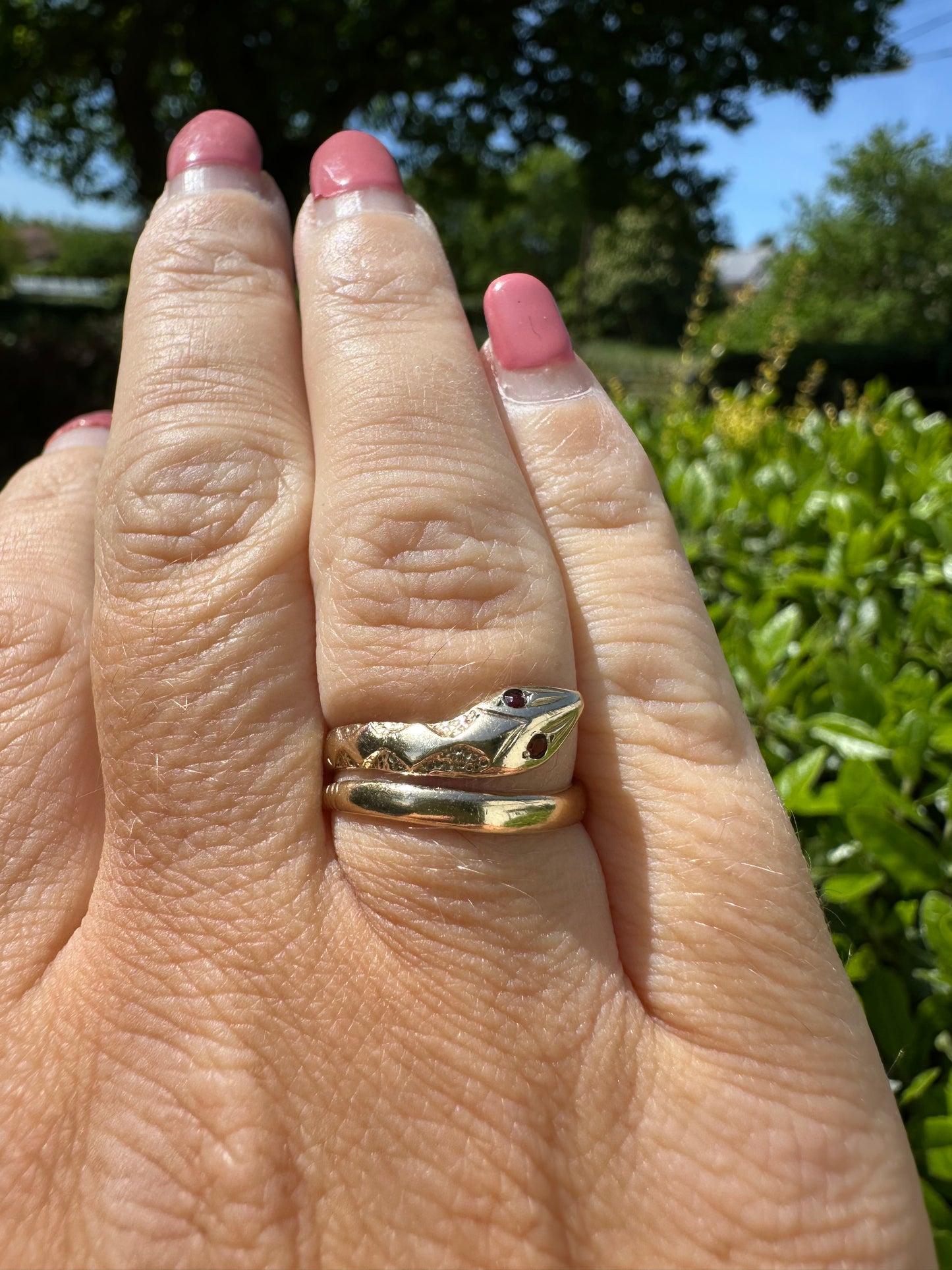 Vintage 9ct Gold Snake Ring with Garnet Eyes