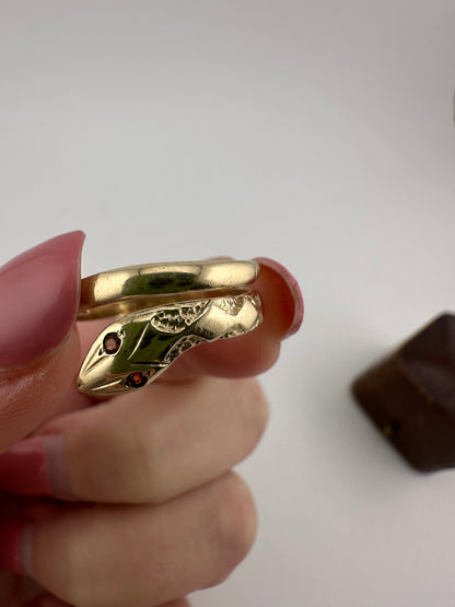 Vintage 9ct Gold Snake Ring with Garnet Eyes