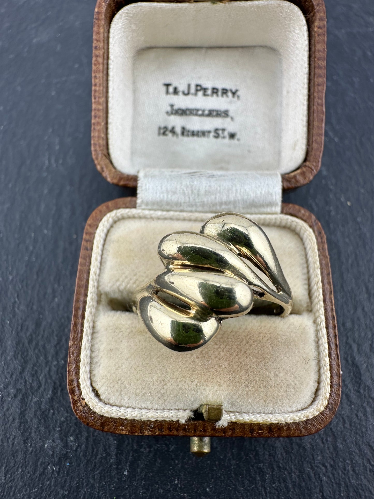 Vintage 9ct Puffy Croissant Ring, size P