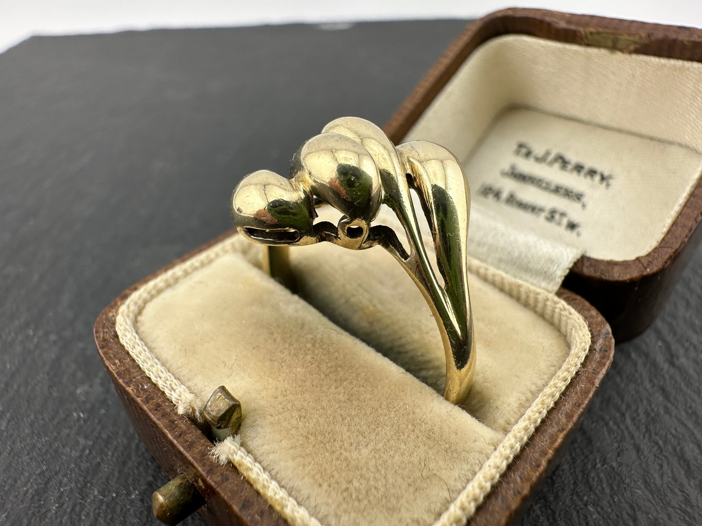 Vintage 9ct Puffy Croissant Ring, size P
