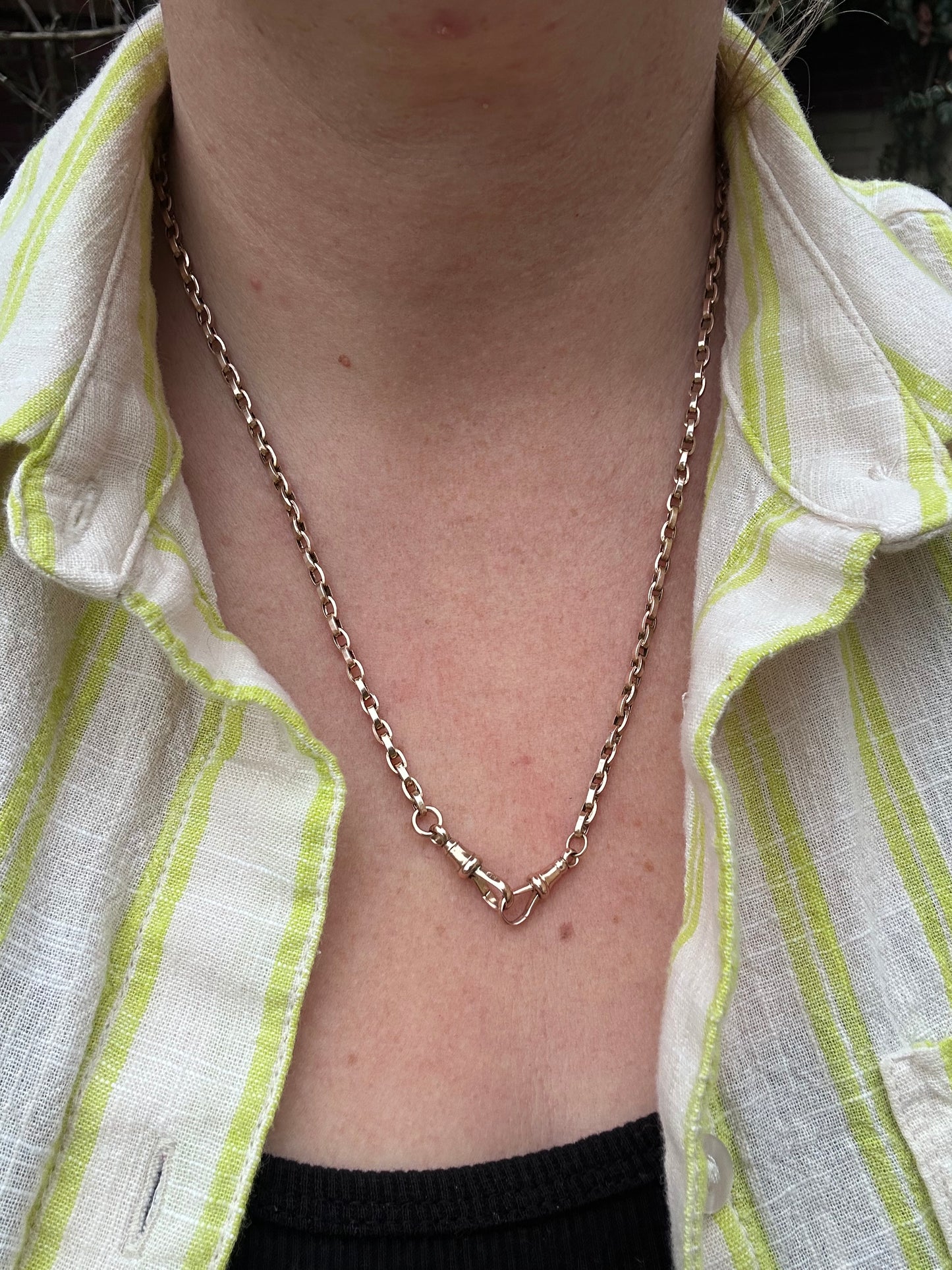 Antique 9ct Rose Gold Flat edged Oval belcher with 2 dog clips