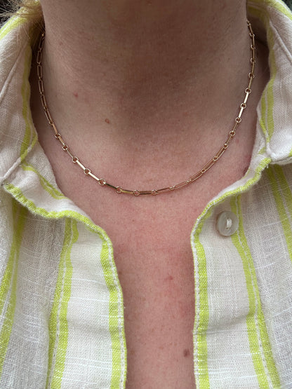 Vintage 9ct yellow gold Paperclip chain