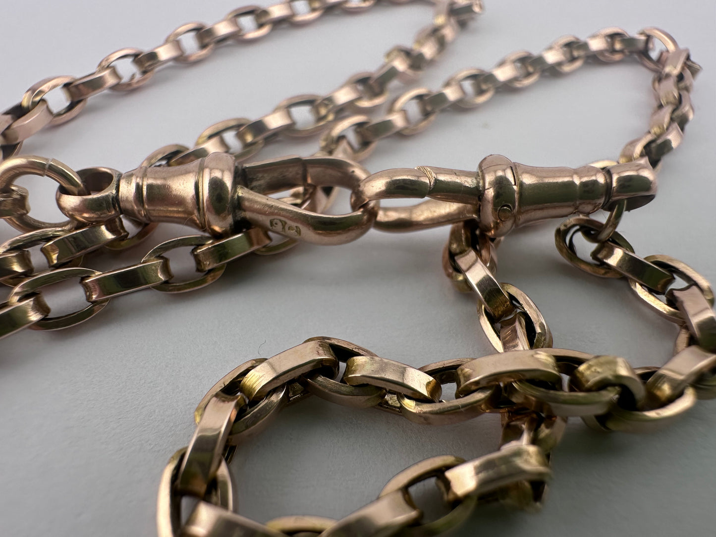 Antique 9ct Rose Gold Flat edged Oval belcher with 2 dog clips