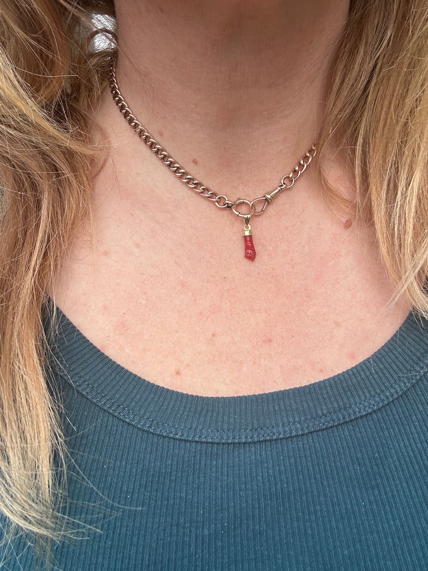 18ct Gold Coral Figa pendant