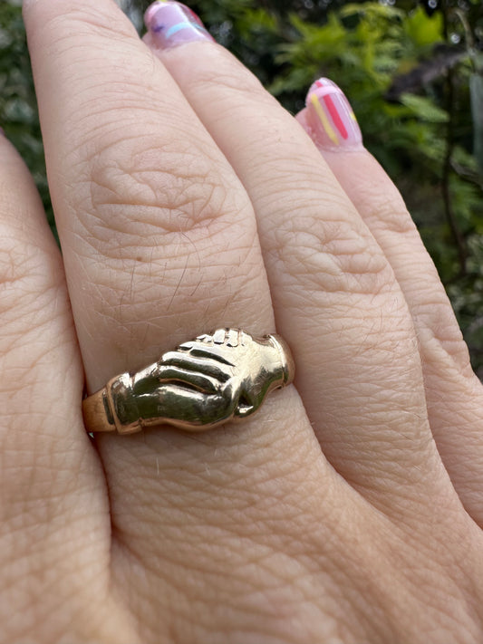 9ct Gold Fede clasped Hands rings
