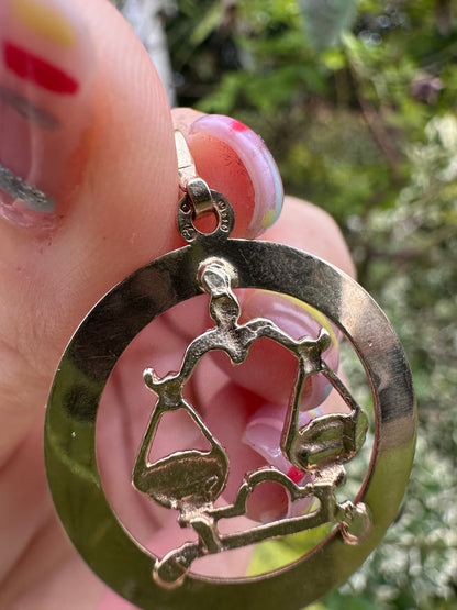 Vintage 9ct Gold Libra Charm with engine turned frame