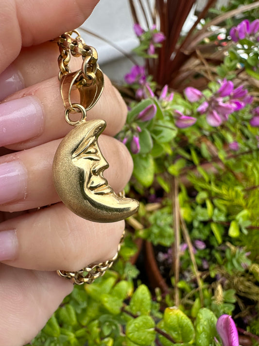 18ct Man on the Moon Charm