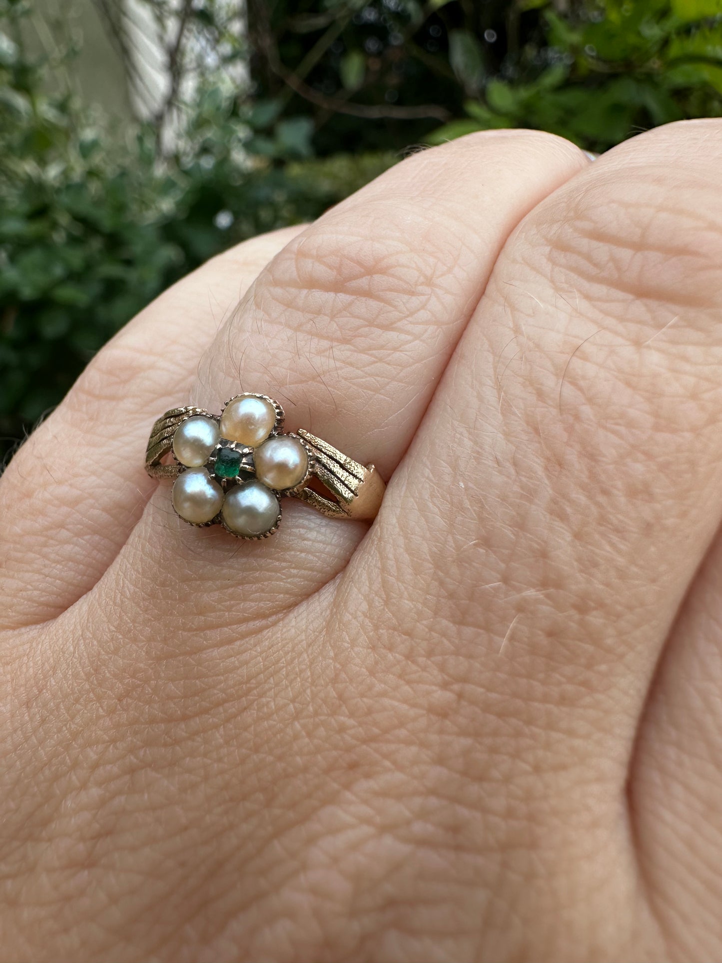 14ct Pearl and Green Paste Hands holding a forget me knot ring