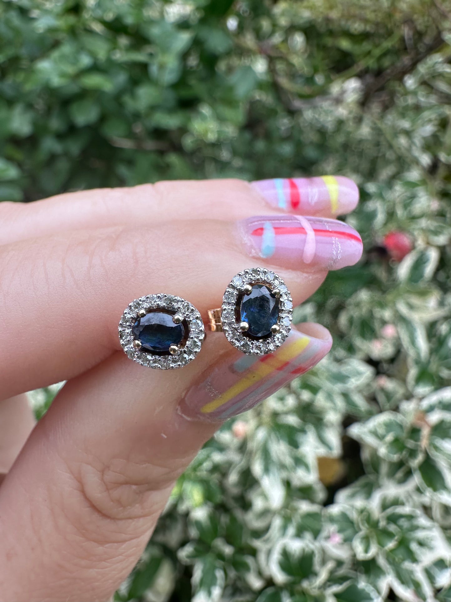 9ct Gold Sapphire & Diamond Oval cluster Studs