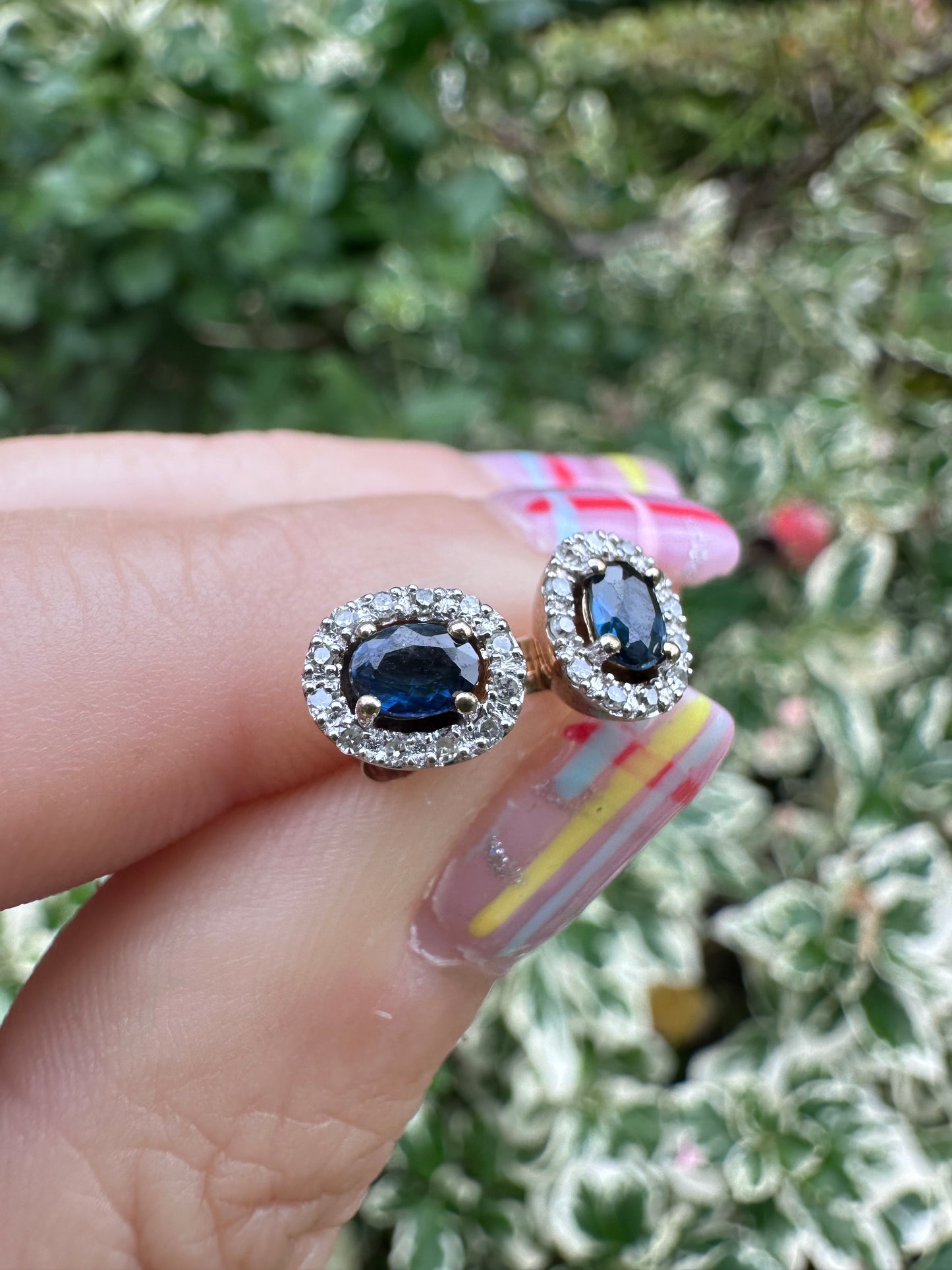 9ct Gold Sapphire & Diamond Oval cluster Studs