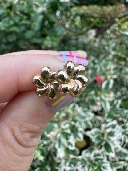 9ct Gold Puffy Flower Studs