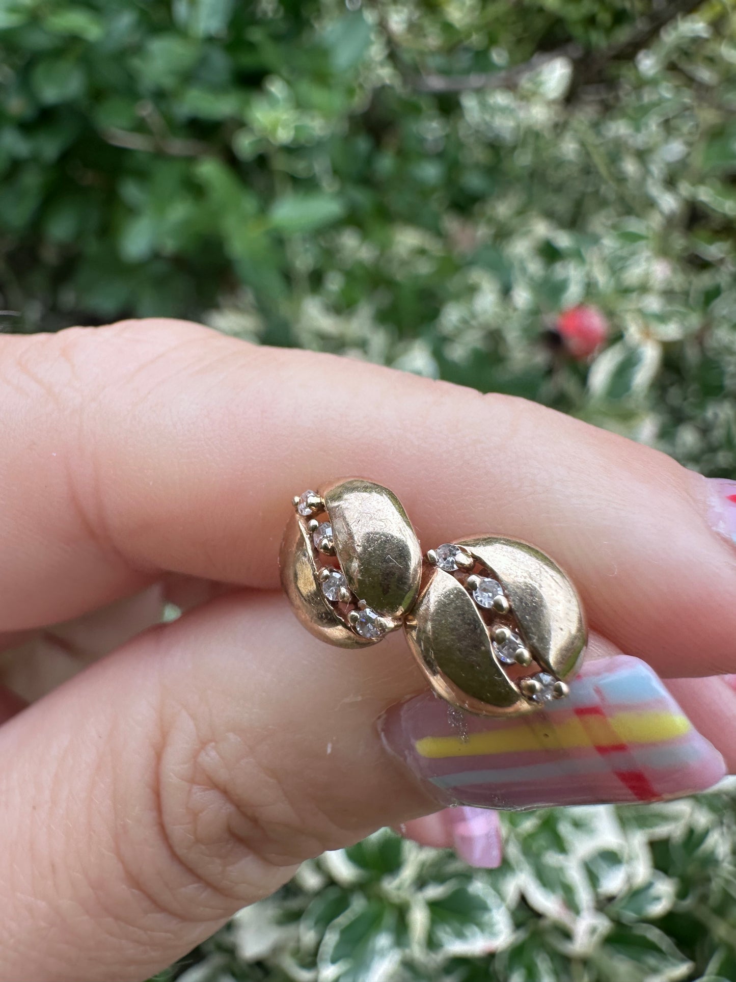 9ct Gold Round studs with diamond accents