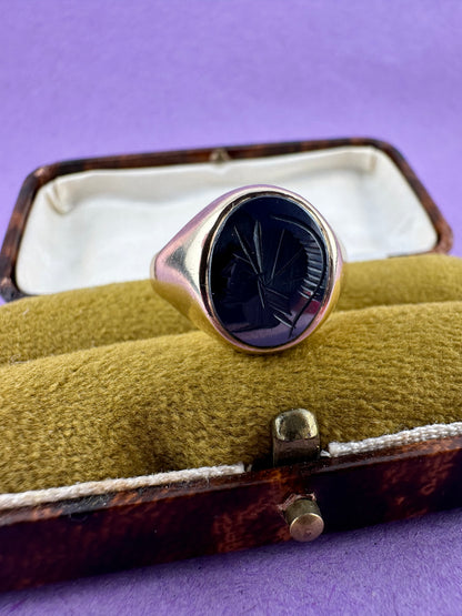 Vintage 9ct Gold Hematite Warrior Intaglio Signet ring