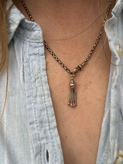 9ct Gold Victorian Etruscan Tassel charm
