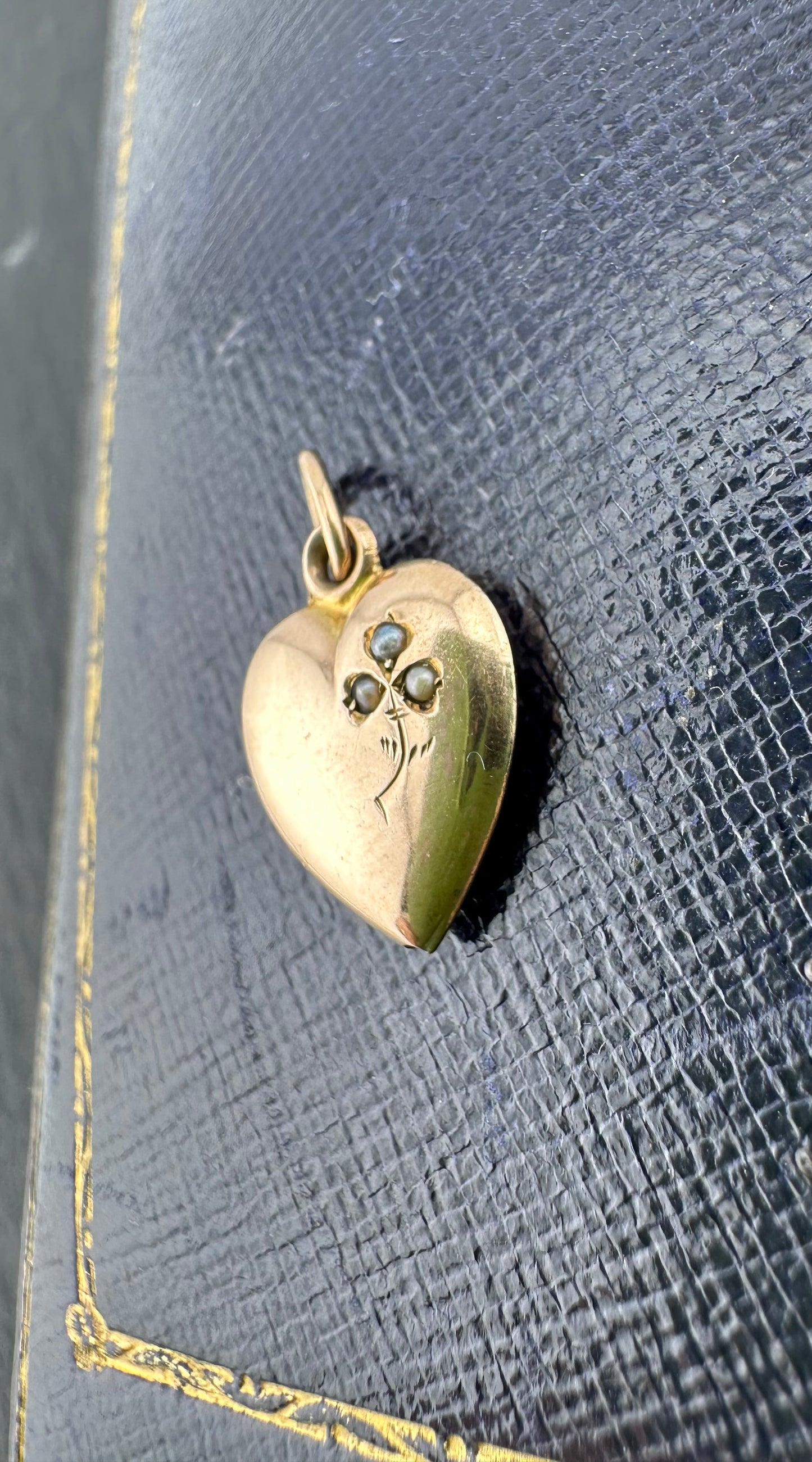 Antique 9ct heart charm with seed pearl clover
