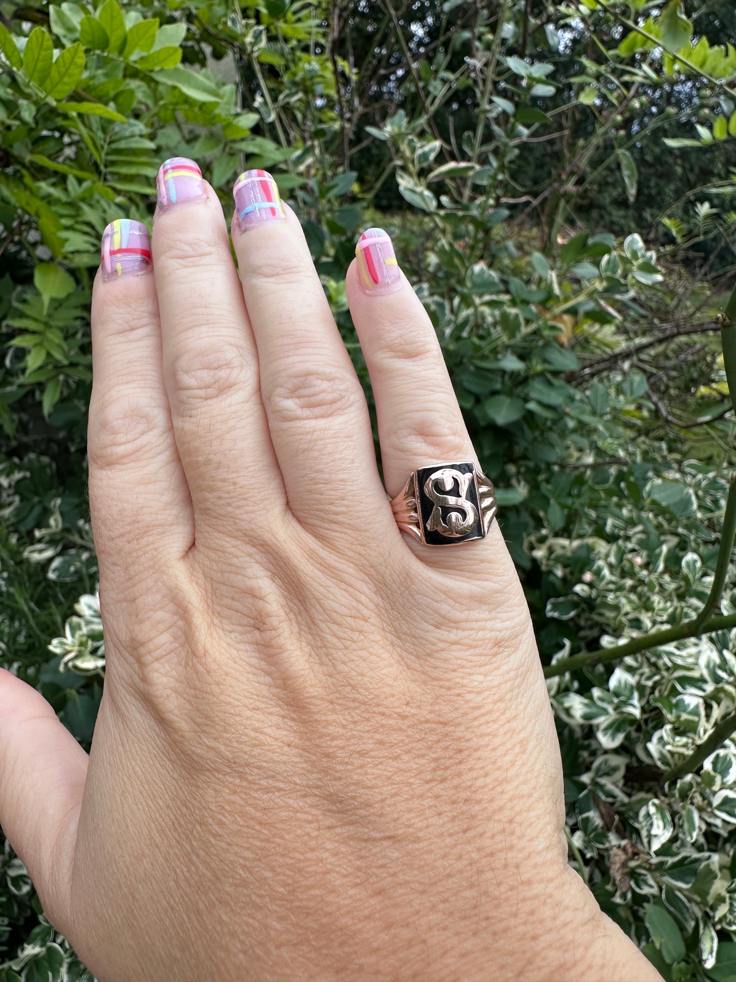 9ct Rose Gold & Onyx S Initial Ring