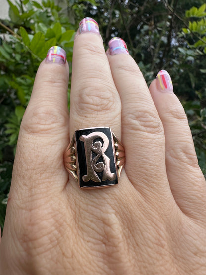 9ct Rose Gold & Onyx R Initial Ring