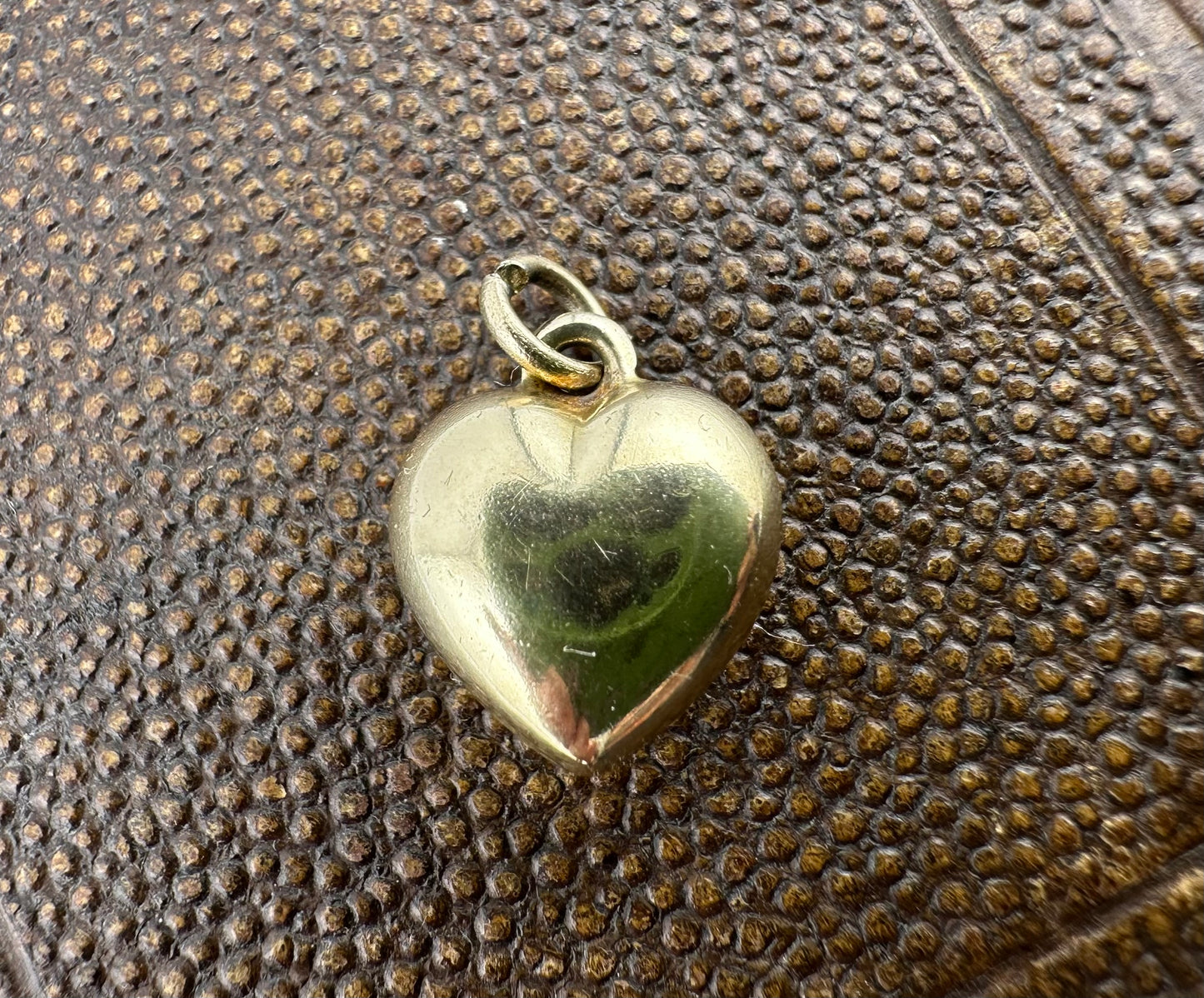 Vintage 9ct Puffy Heart charm