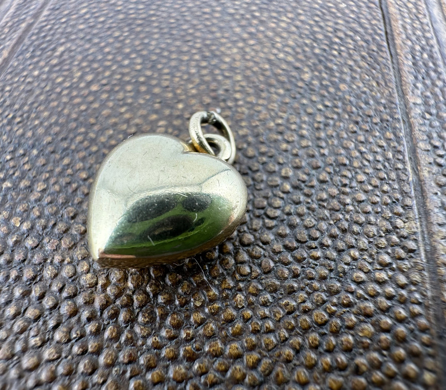 Vintage 9ct Puffy Heart charm