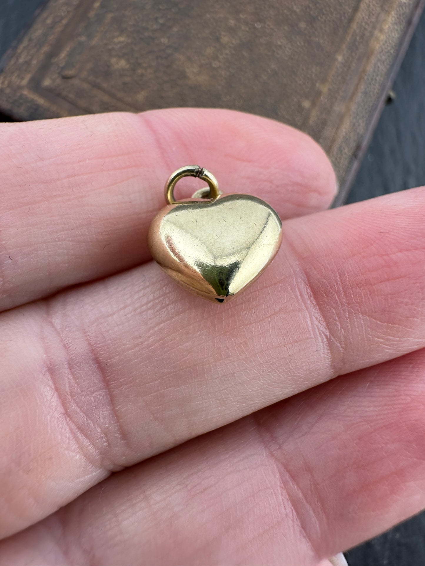 Vintage 9ct Puffy Heart charm