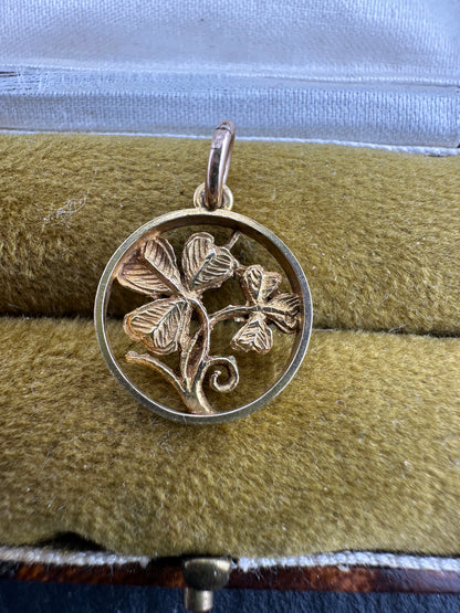 Vintage 9ct gold Clover charm