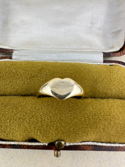 Vintage 9ct Gold Heart Signet
