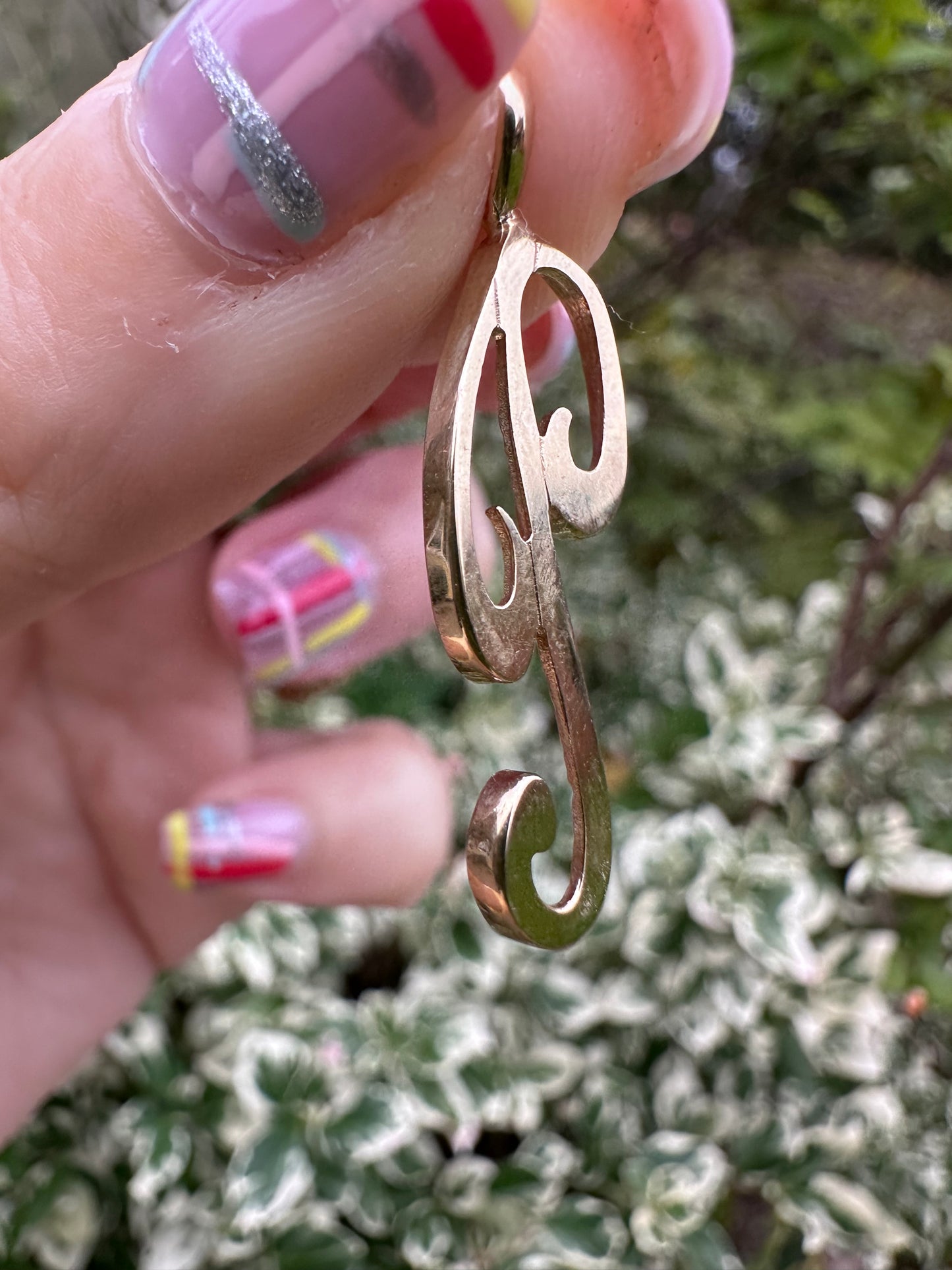 9ct Yellow Gold Cursive P charm