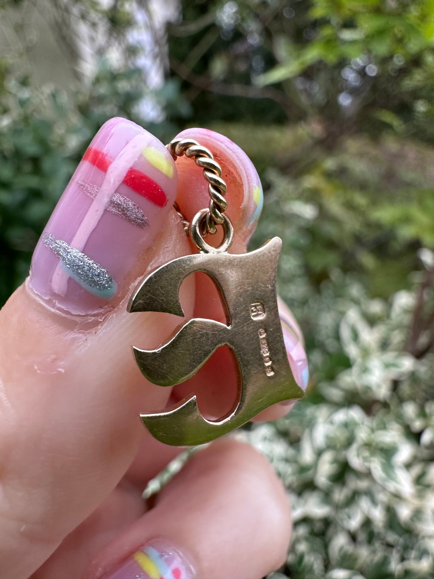 Vintage 9ct Yellow Gold E charm