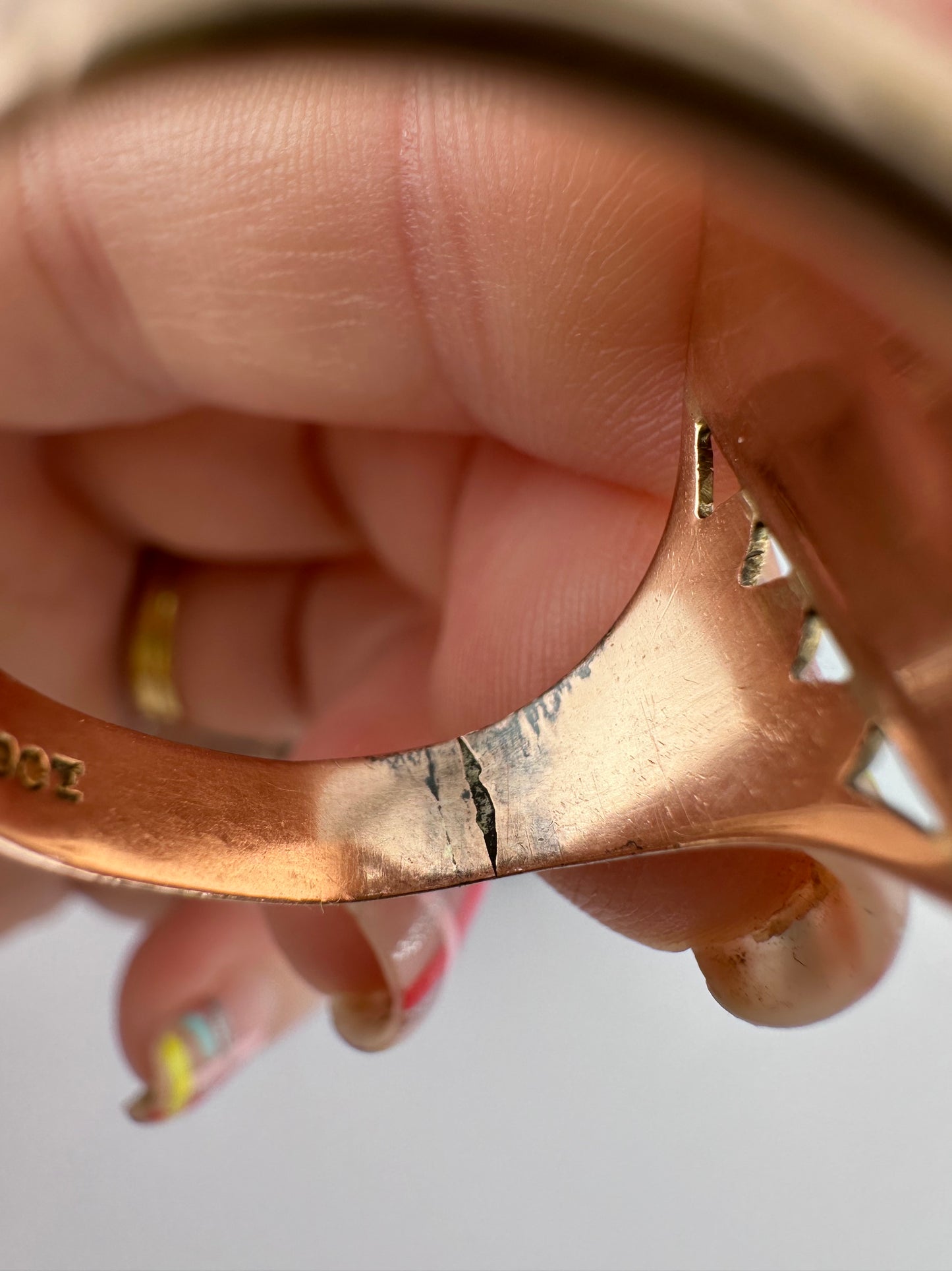 9ct Rose Gold & Onyx R Initial Ring