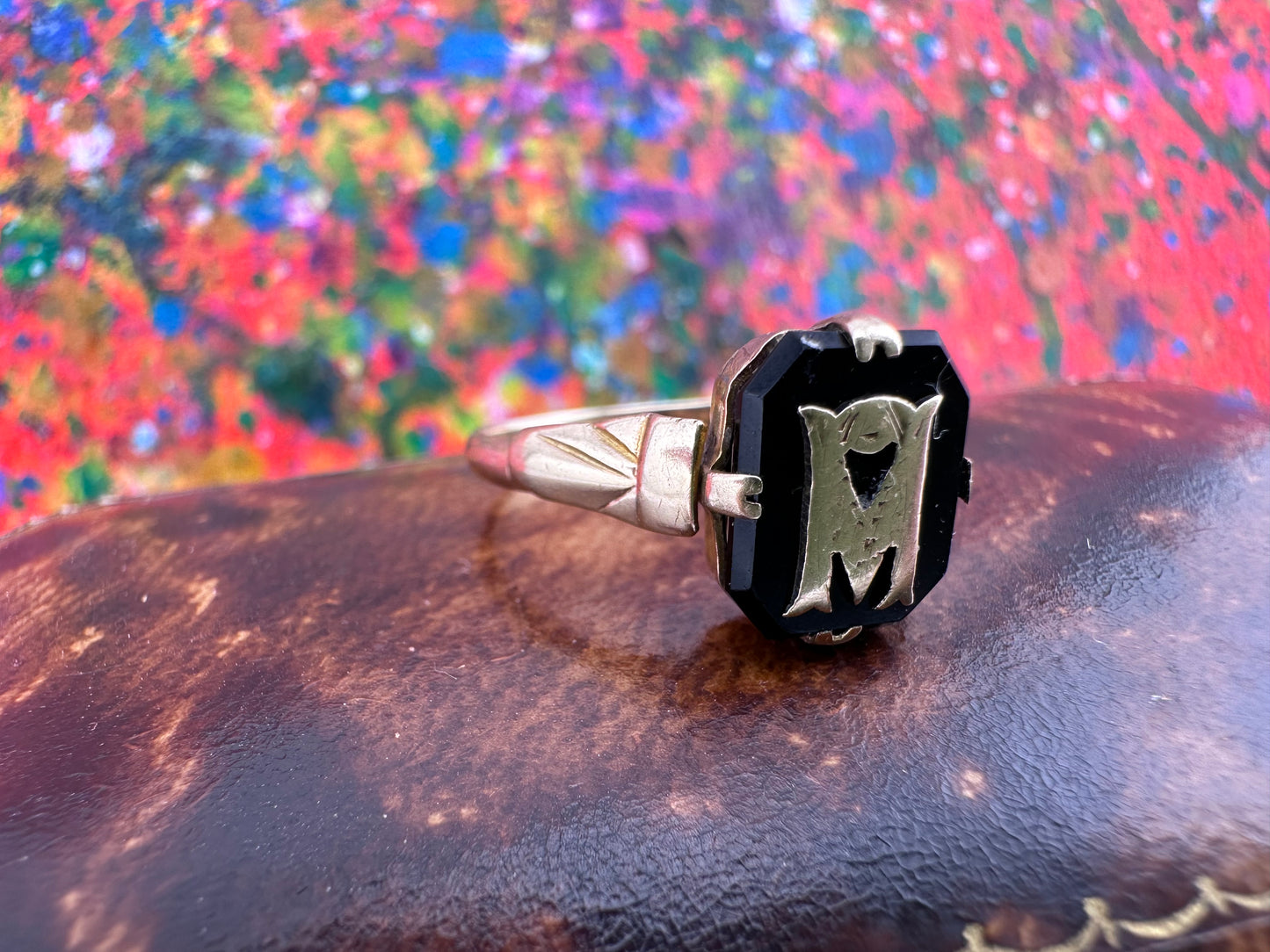 9ct Yellow Gold and Onyx  M or W Initial ring