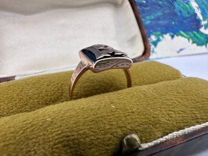 9ct Rose Gold & Onyx R ring