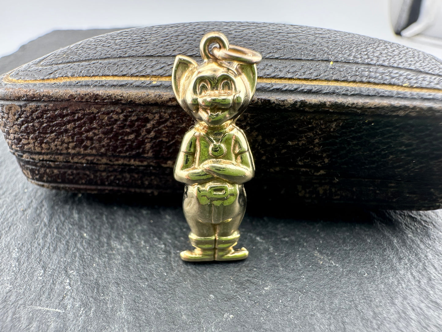 Vintage 9ct Gold Puss in Boots Charm