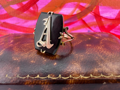 9ct Yellow Gold & Onyx A ring