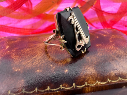 9ct Yellow Gold & Onyx A ring