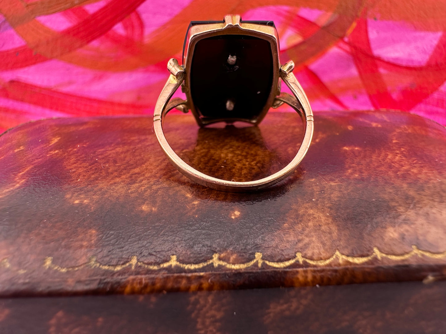 9ct Yellow Gold & Onyx A ring