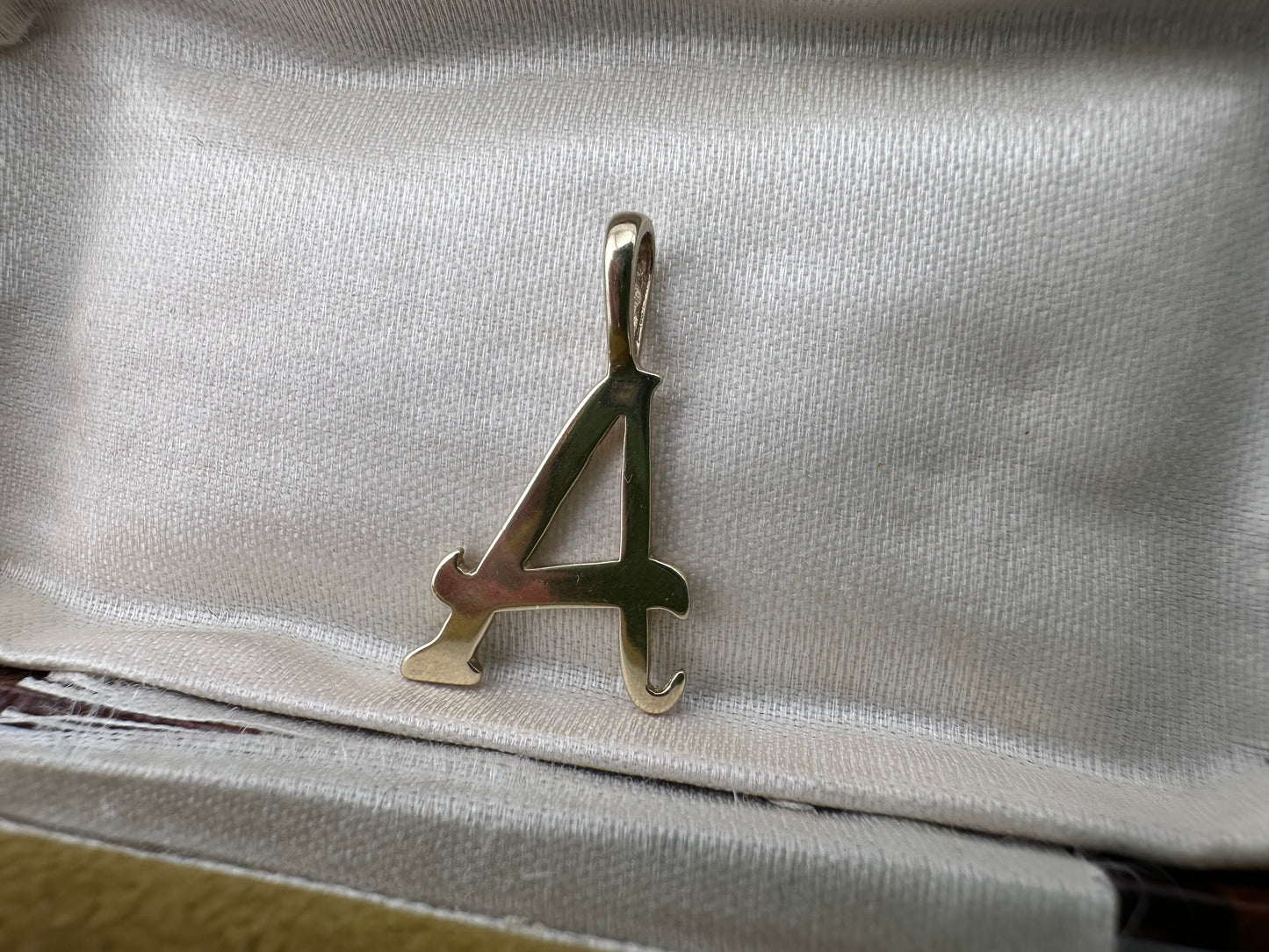 9ct Yellow Gold Italic A Charm