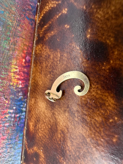 9ct Yellow Gold Cursive C Charm