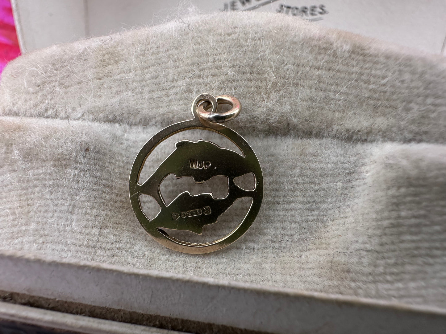 Vintage 9ct Small Pisces charm