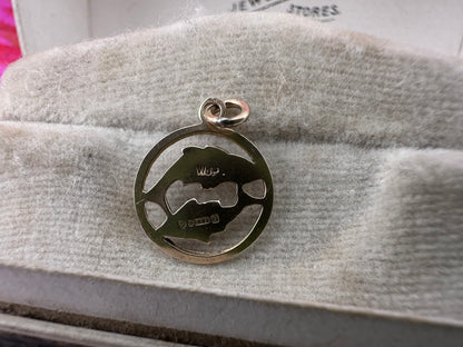 Vintage 9ct Small Pisces charm