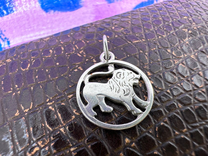 830 silver Leo Charm