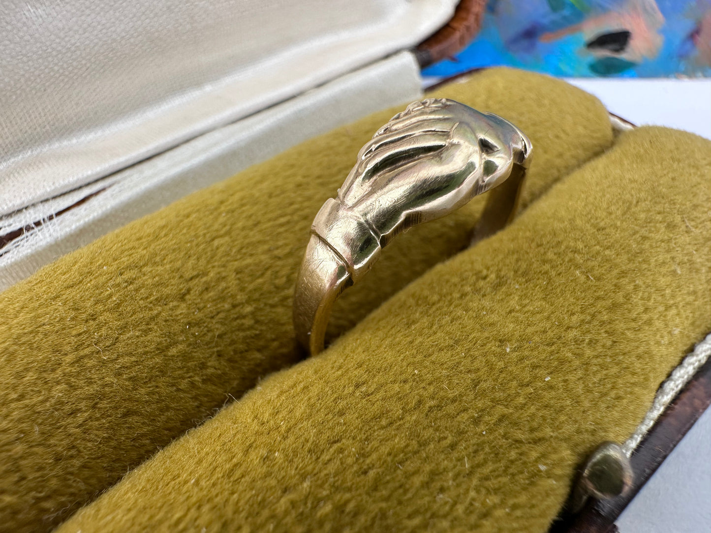 9ct Gold Fede clasped Hands rings