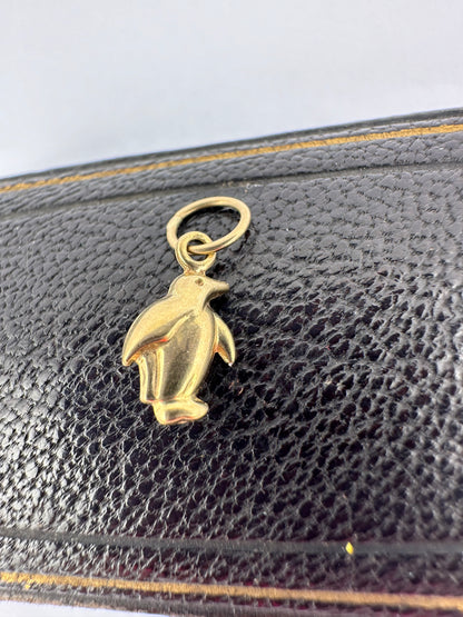 9ct Penguin Charm