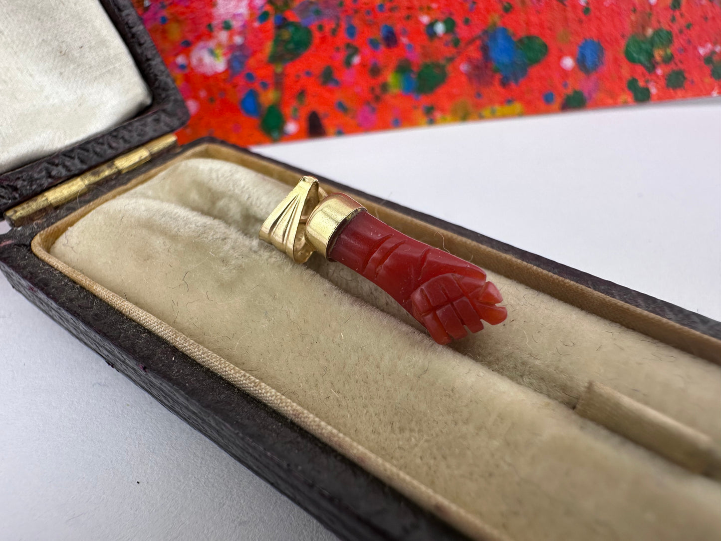 18ct Gold Coral Figa pendant