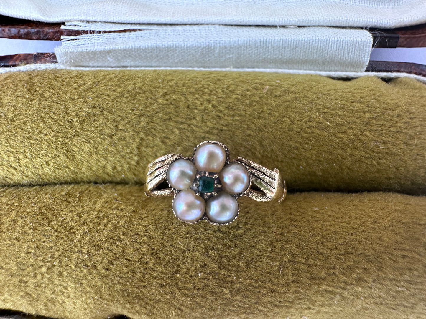 14ct Pearl and Green Paste Hands holding a forget me knot ring