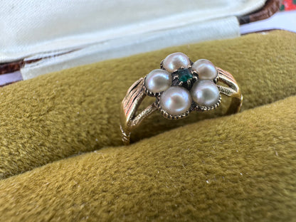 14ct Pearl and Green Paste Hands holding a forget me knot ring