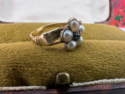 14ct Pearl and Green Paste Hands holding a forget me knot ring